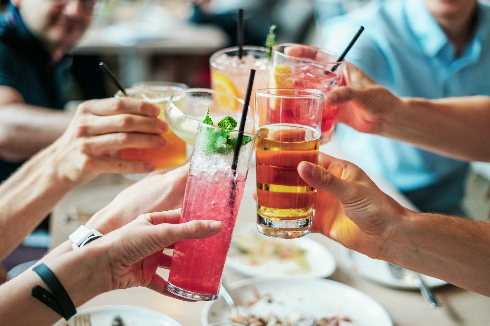 Cheersing cocktails